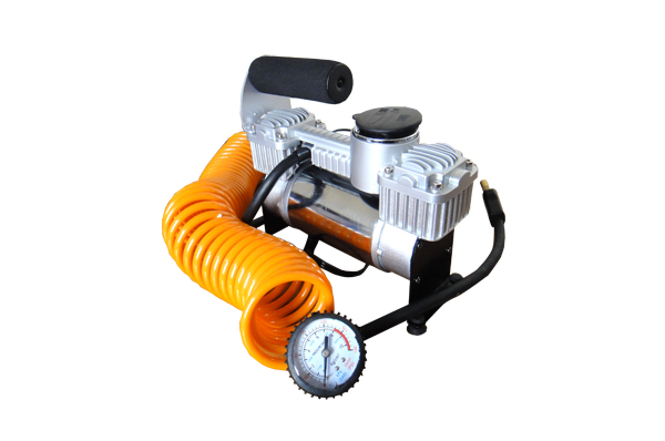 Компрессор автомобильный ТАЙФУН 82SA 12В двухцилиндровый, с манометром на шланге