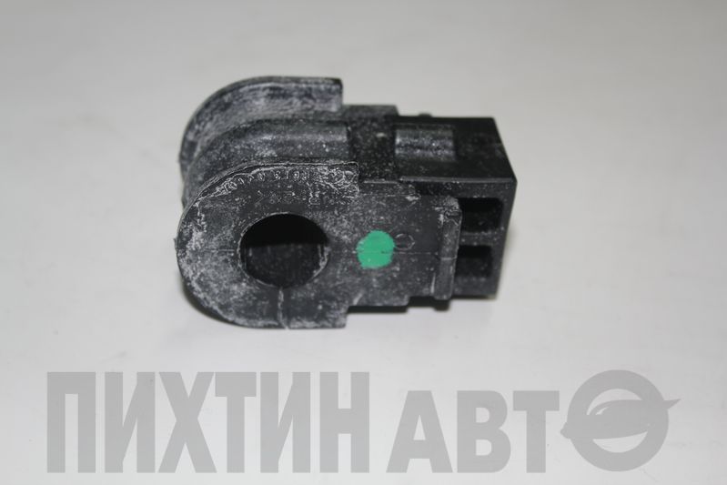 546134V10A NISSAN Втулка резиновая