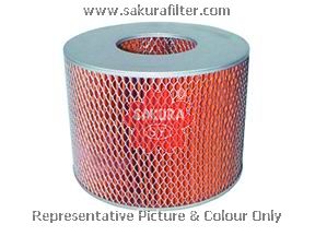 A1143 SAKURA Фильтр воздушный TOYOTA LAND CRUISER 100 95- DIESEL