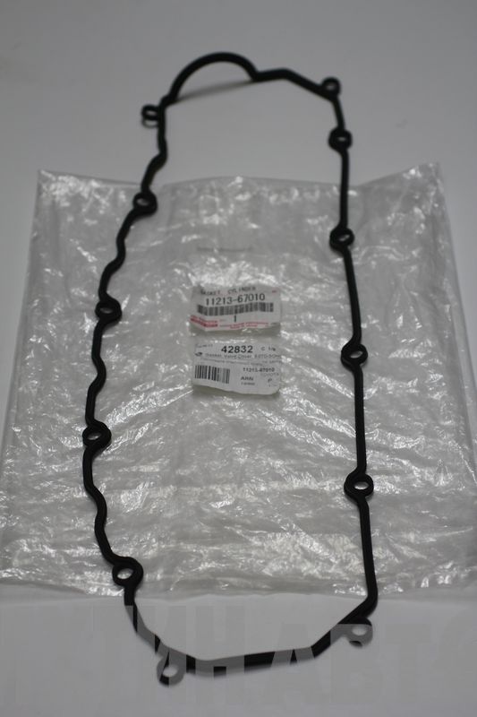 1121367010 TOYOTA Прокладка крышки клапонов J9 1KZTE