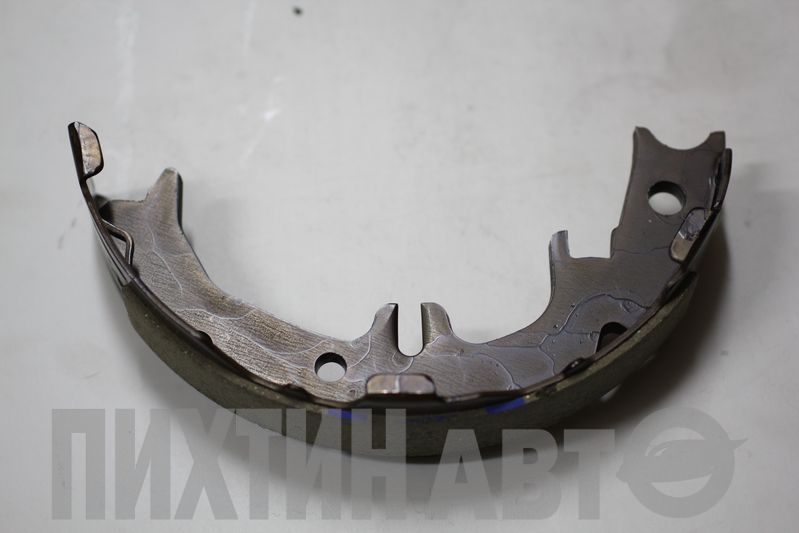 4654044010 TOYOTA Колодка ручника