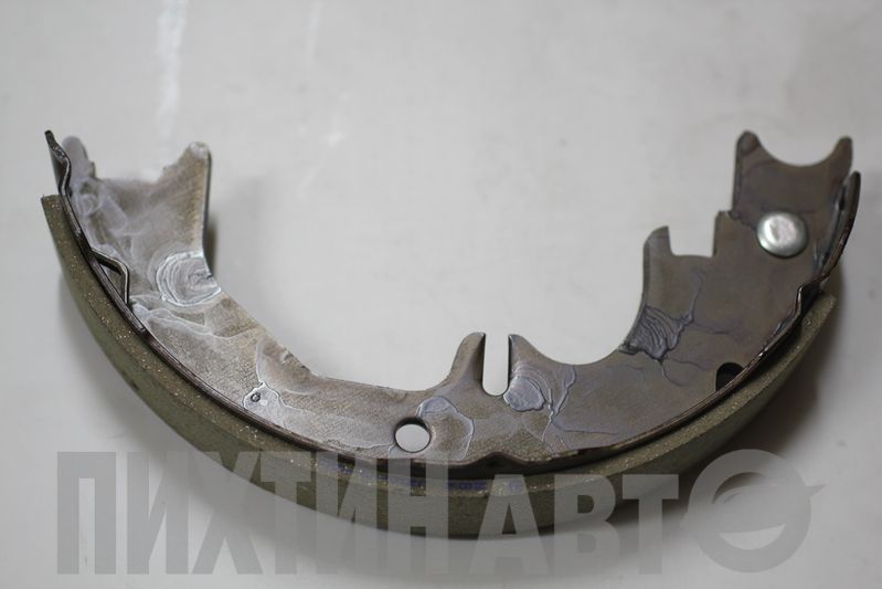 4654060060 TOYOTA Колодка ручника j120/90