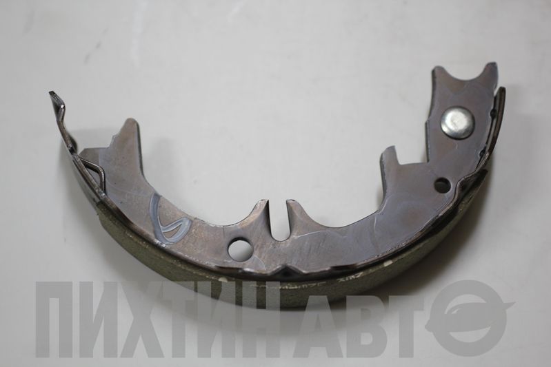 4659033020 TOYOTA Колодки ручника