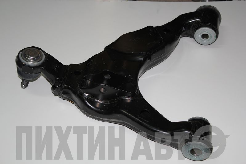 4806860010 TOYOTA Рычаг передний нижний правый