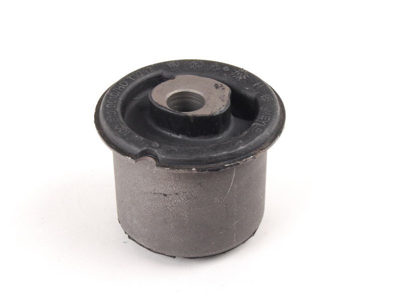7L0407182E VAG Сайлентблок рычага задний 60мм