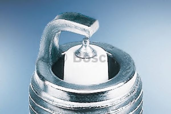0242235776 BOSCH Свеча зажигания FR 7 KPP 332 (Super)