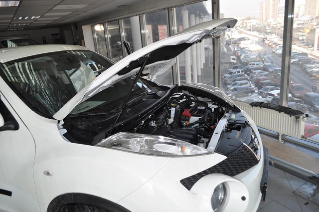 KUNIJK0000 AENGINEERING Амортизаторы (упоры)капота NISSAN JUKE